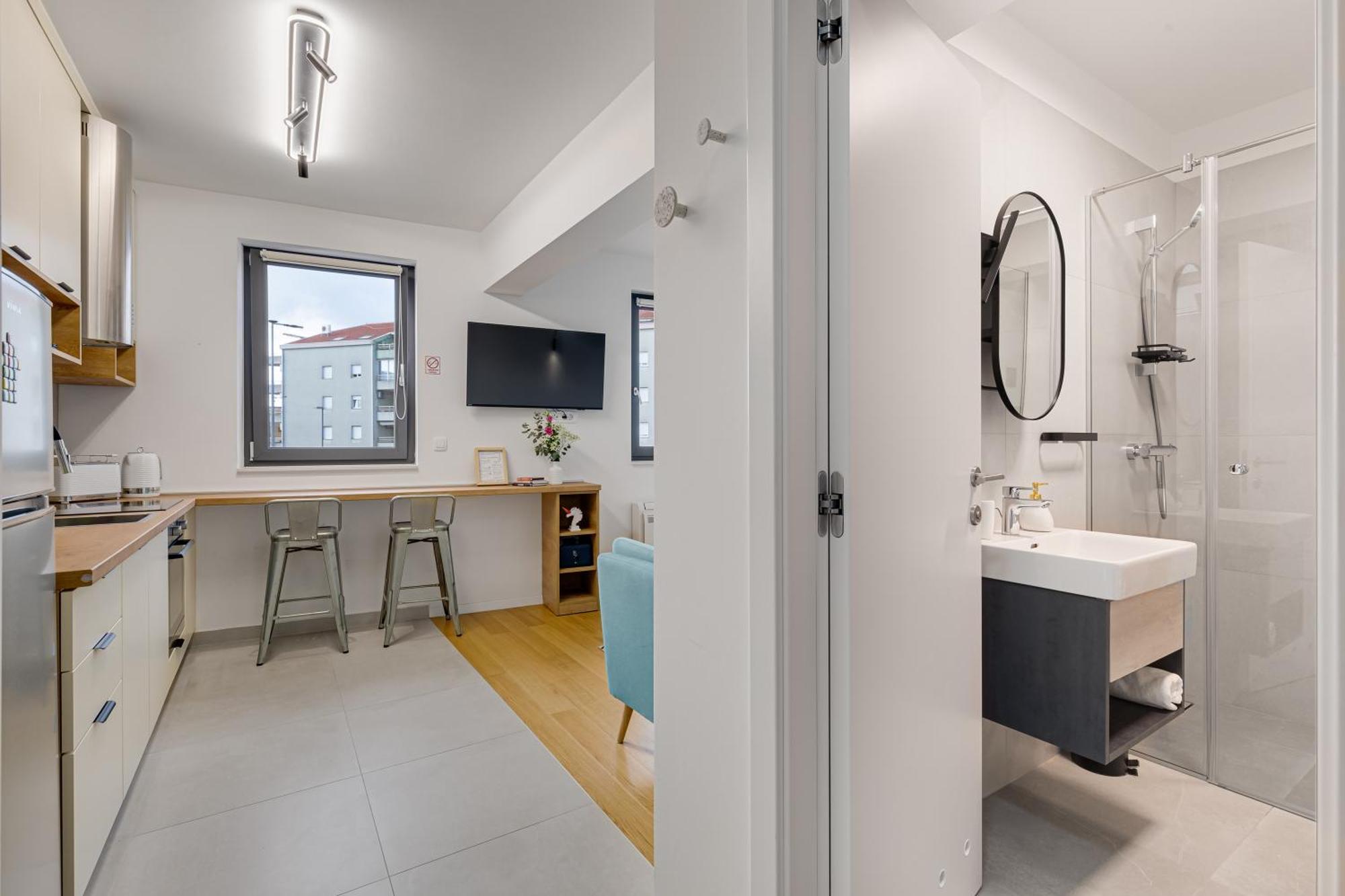 Ferienwohnung Tres Fenestras Zadar - Private Parking Exterior foto
